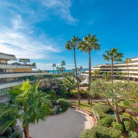 Hotel - Port St Laurent By Ihg Saint-Laurent-du-Var