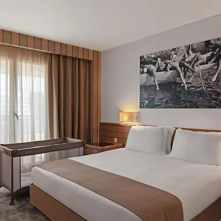 - Port St Laurent By Ihg Hotel